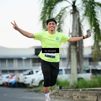 Runner Photo 7905724
