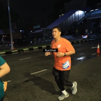 Runner Photo 7905735