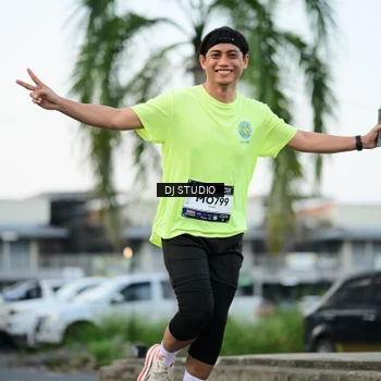 Runner Photo 7905737