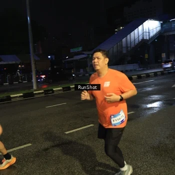 Runner Photo 7905739