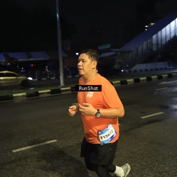 Runner Photo 7905752