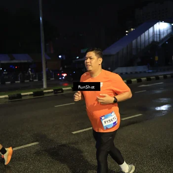 Runner Photo 7905755