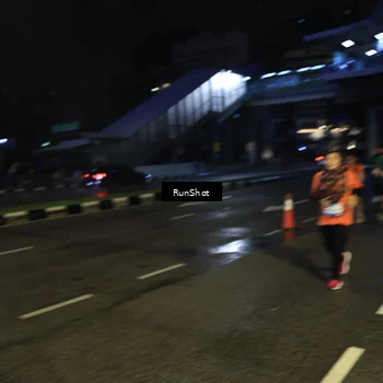 Runner Photo 7905765