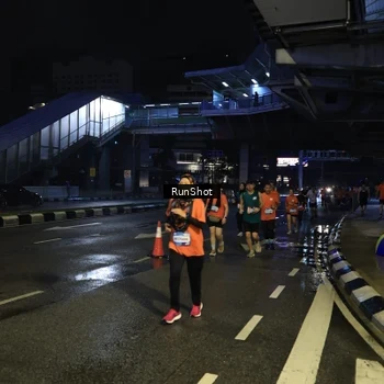 Runner Photo 7905774