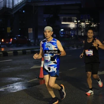 Runner Photo 7905777