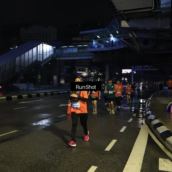 Runner Photo 7905781