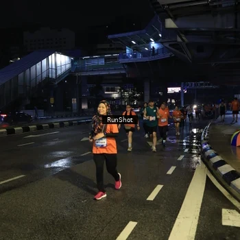 Runner Photo 7905782