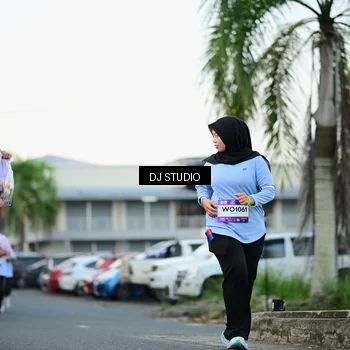 Runner Photo 7905783