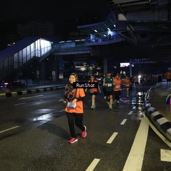 Runner Photo 7905784