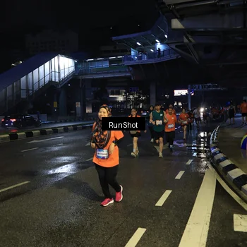 Runner Photo 7905786