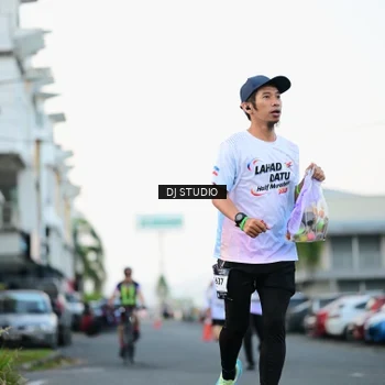 Runner Photo 7905787