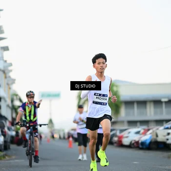 Runner Photo 7905796