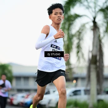 Runner Photo 7905810