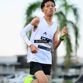 Runner Photo 7905819