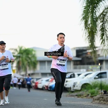 Runner Photo 7905827