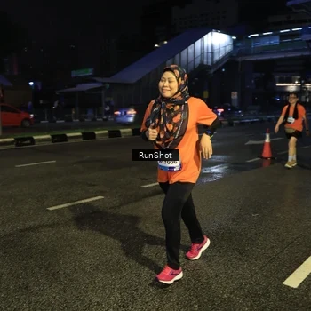 Runner Photo 7905828