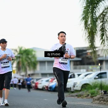 Runner Photo 7905829