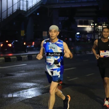 Runner Photo 7905834
