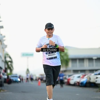 Runner Photo 7905839