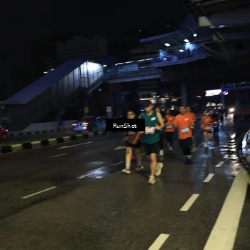 Runner Photo 7905849
