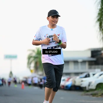 Runner Photo 7905852
