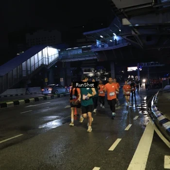 Runner Photo 7905857