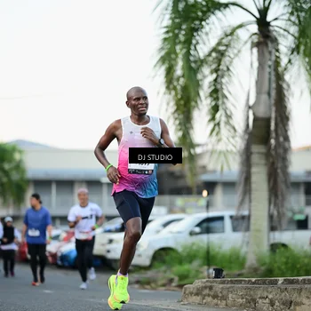 Runner Photo 7905864