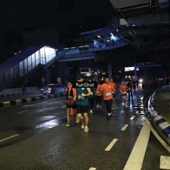 Runner Photo 7905865