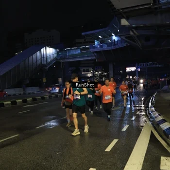 Runner Photo 7905869