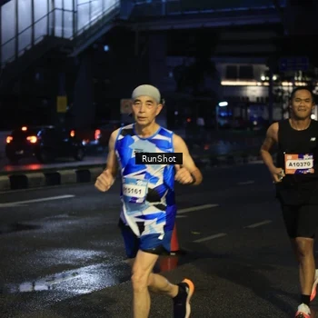 Runner Photo 7905870