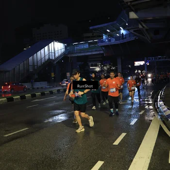 Runner Photo 7905875