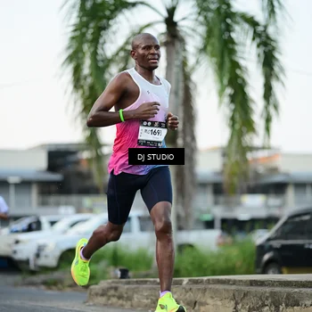 Runner Photo 7905881
