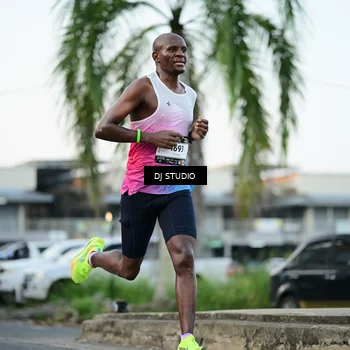 Runner Photo 7905885