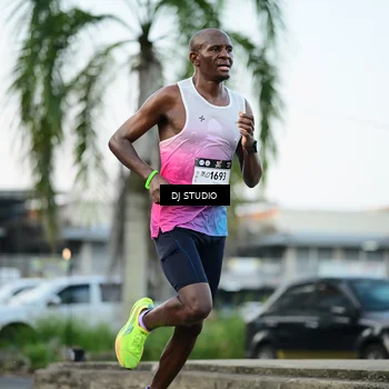 Runner Photo 7905894