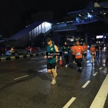 Runner Photo 7905895