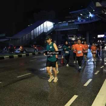 Runner Photo 7905897