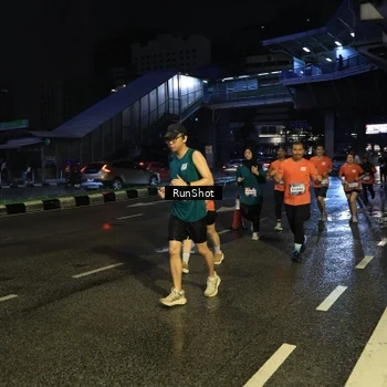 Runner Photo 7905903