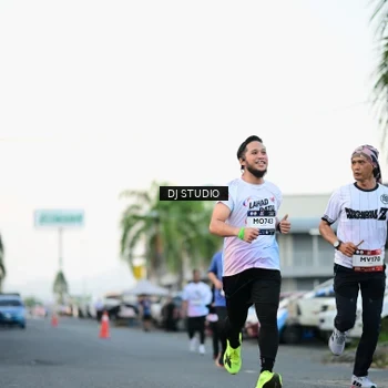 Runner Photo 7905908