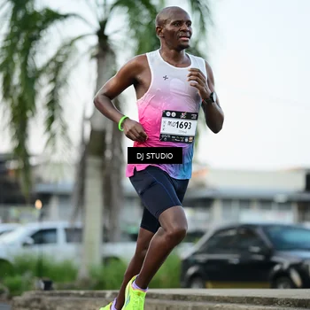 Runner Photo 7905910