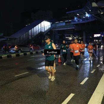 Runner Photo 7905911