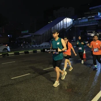 Runner Photo 7905922