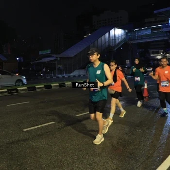 Runner Photo 7905923