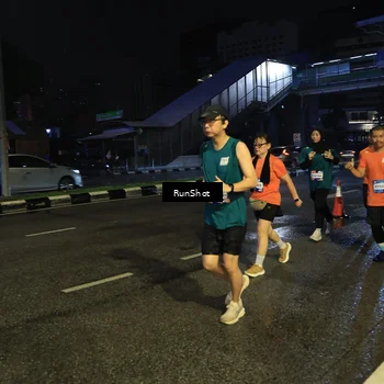 Runner Photo 7905926