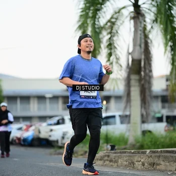 Runner Photo 7905930