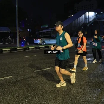 Runner Photo 7905937