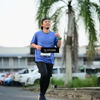 Runner Photo 7905941