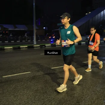 Runner Photo 7905943