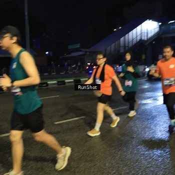 Runner Photo 7905956