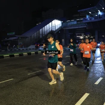 Runner Photo 7905961