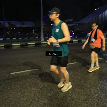 Runner Photo 7905963